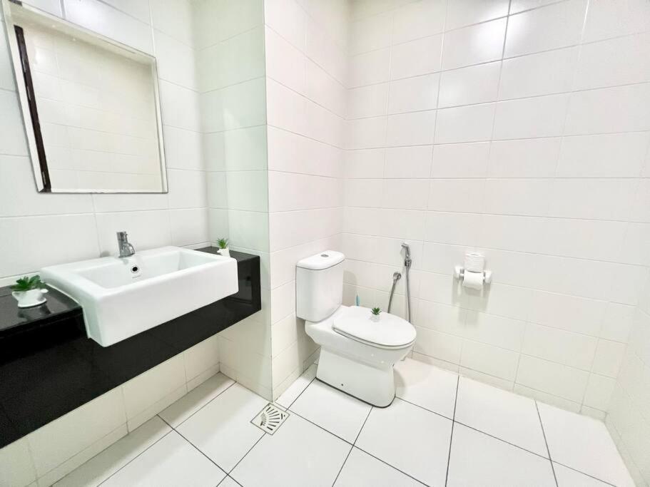 F 1-5 Pax 3Bed Cozy Home Studio Trefoil Setia Alam Wifi & Tv Шах-Алам Екстер'єр фото